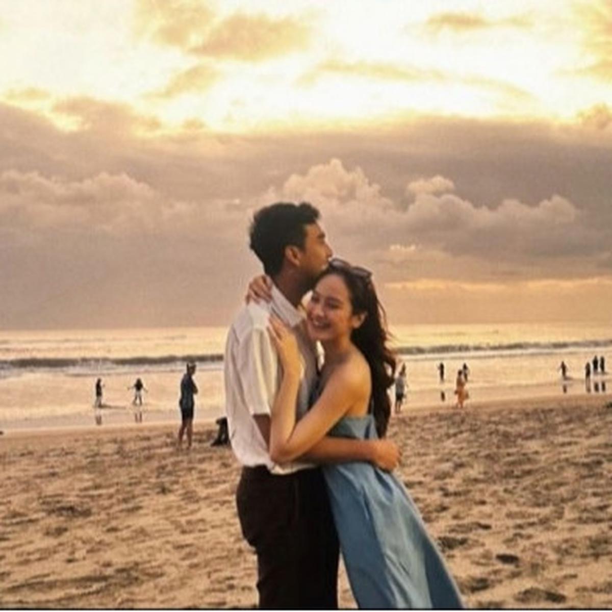 Tampil Mesra, Ini 7 Potret Bulan Madu Salshabilla Adriani dan Ibrahim Risyad di Bali