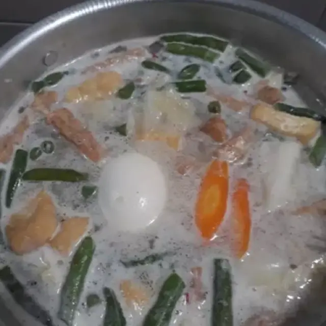 Sayur Lodeh Tahu Tempe Telur untuk Sahur
