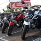 Motor sport 150 cc ini menjadi teman perjalanan dari Bandung menuju Pangandaran sejauh 291,1 km.