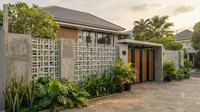 8 Model Pagar Rumah yang Cocok Dipadukan dengan Roster agar Tampak Serasi