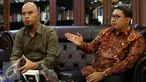 Ahmad Dhani bersama Fadli Zon saat memberikan keterangan hasil pertemuan mereka di Gedung Nusantara III DPR, Senayan, Jakarta, Senin (28/11). Dalam pertemuannya Ahmad Dhani mengadukan kasus kriminalisasi terhadap dirinya. (Liputan6.com/Johan Tallo)
