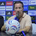 BRI Super League: PSIM Kalah dari PSM, Van Gastel Soroti VAR dan Injury Time