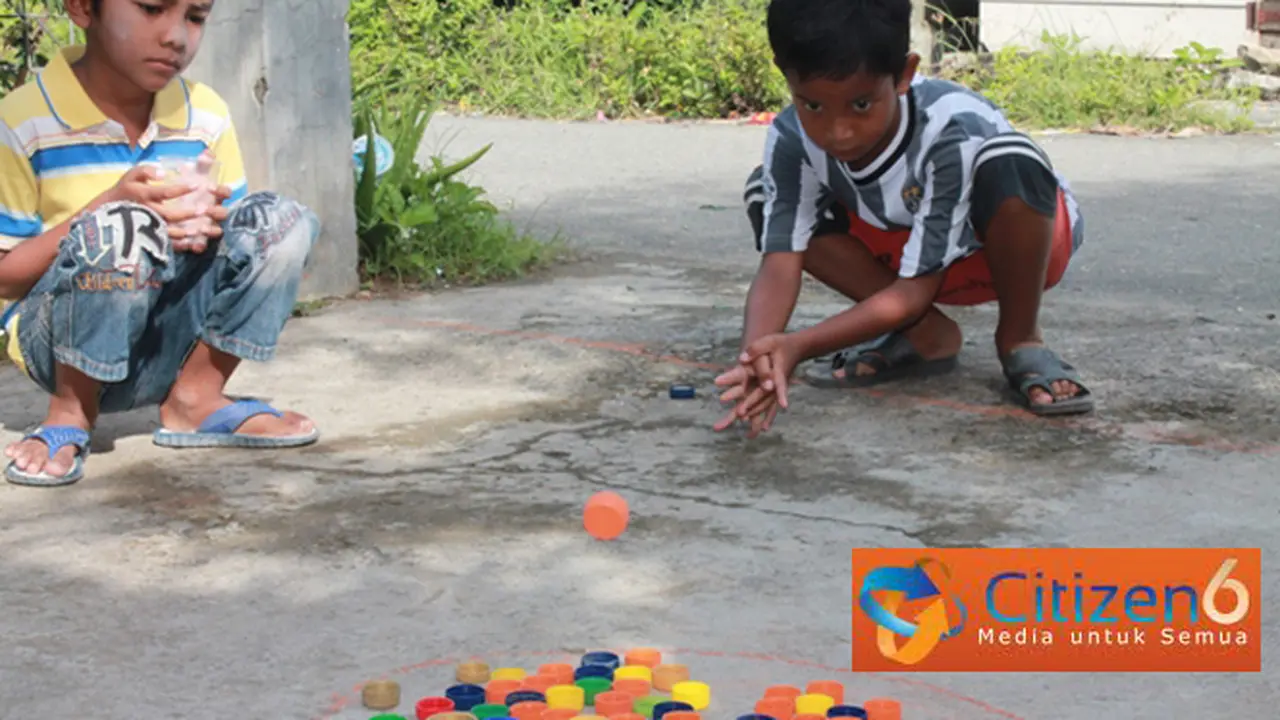 08012014-dolanan.jpg