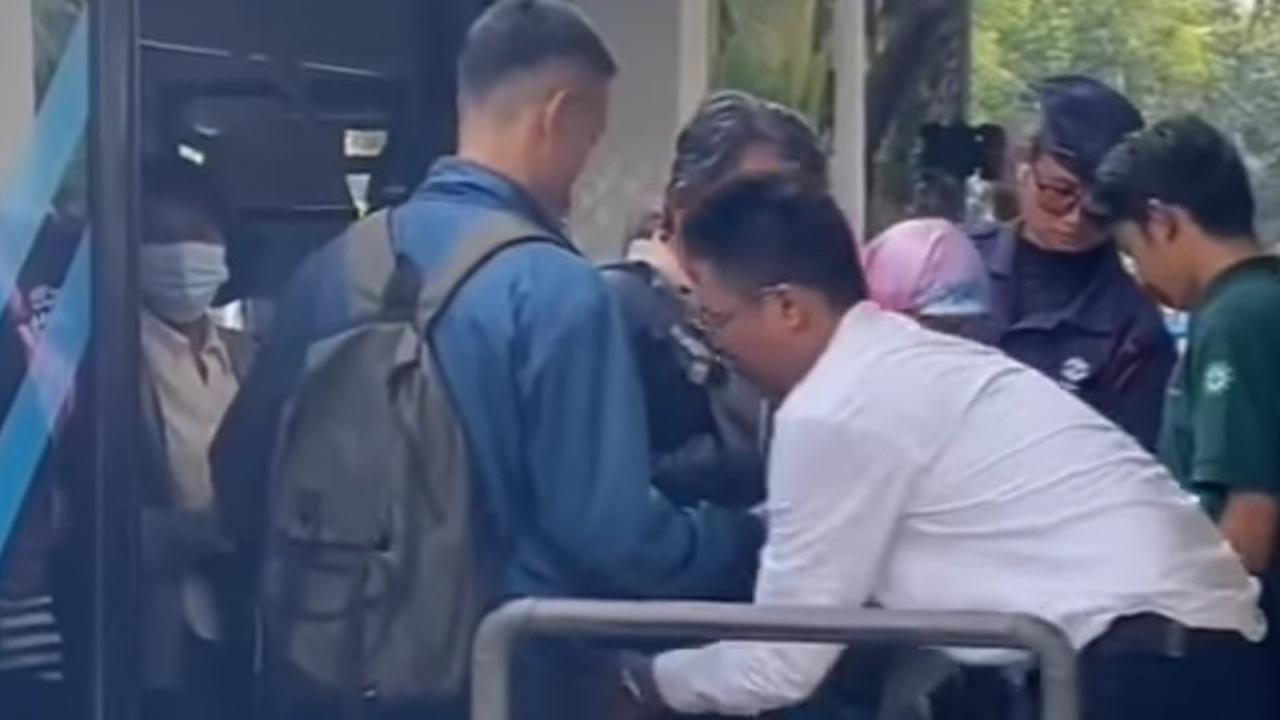Viral Petugas TransJakarta Periksa Barang Bawaan Penumpang Turun di Halte, Begini Kronologi Lengkapnya
