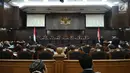 Suasana sidang Judicial Review atas Perppu Ormas di Gedung Mahkamah Konstitusi, Jakarta, Rabu (30/8). Sidang mendengarkan keterangan dari pemerintah dan pihak terkait. (Liputan6.com/Helmi Fithriansyah)
