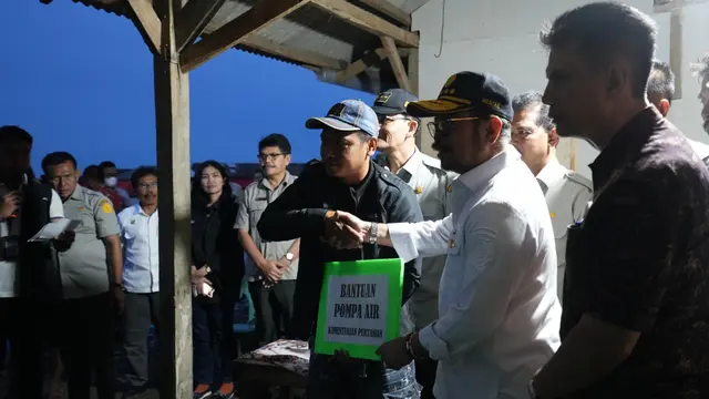 Mentan SYL Siap Bantu Petani Karawang yang Terdampak Banjir