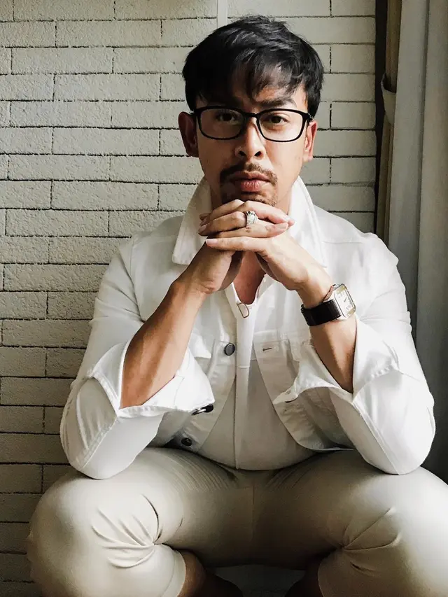 Potret Terbaru Dave Hendrik Juri Idola Cilik (sumber: Instagram/@davehendrik)