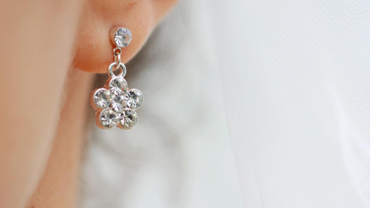5 Pilihan Anting Wanita yang Cocok untuk Melengkapi Gaya Sehari-hari, Mana yang Sesuai Karaktermu?