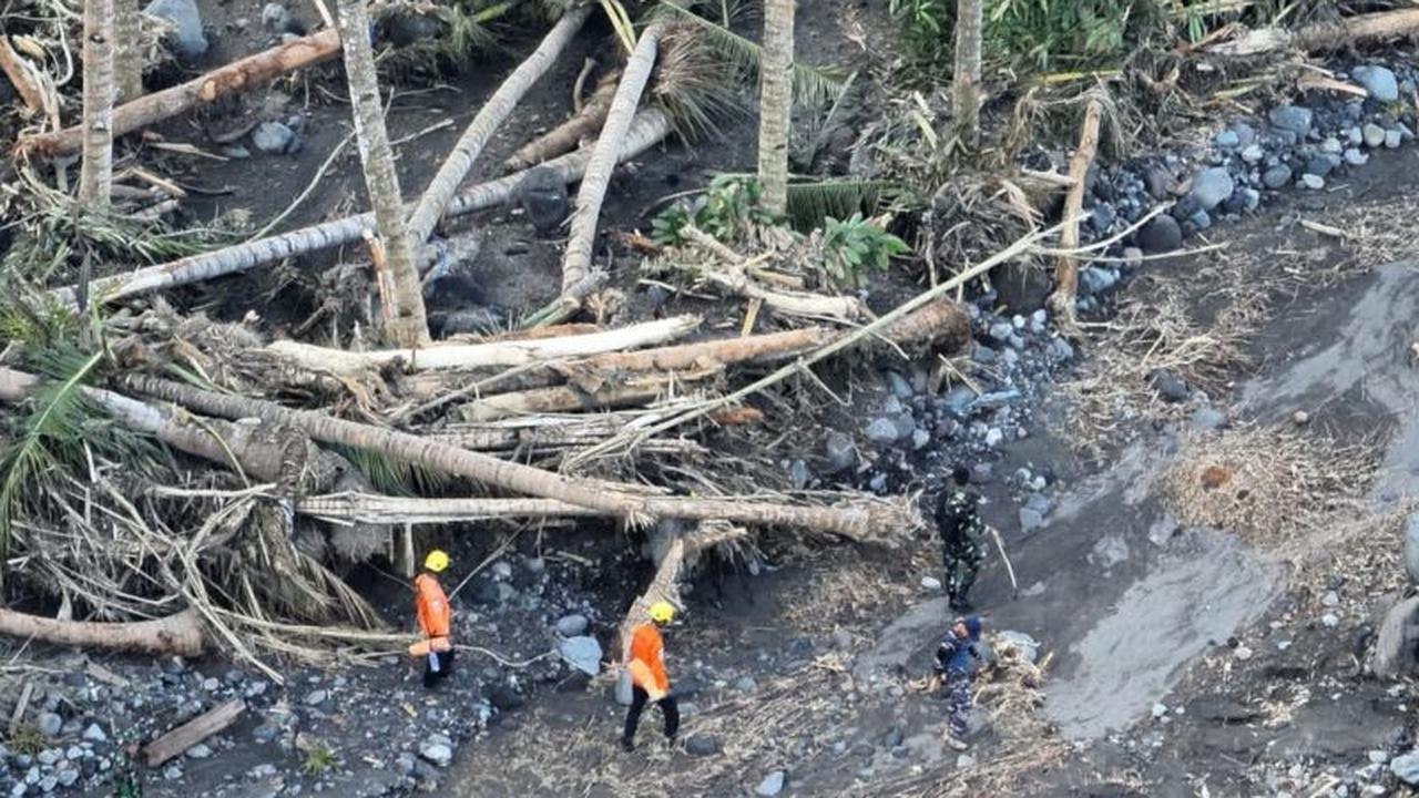 Pencarian Korban Banjir Nagekeo Hari Keempat: Tim SAR Sisir Lebih dari 12 Km, 3 Orang Masih Hilang