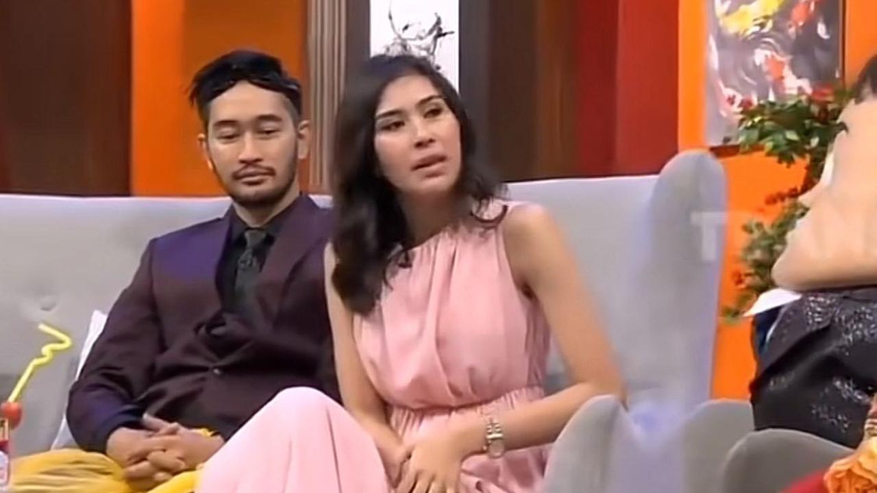 Wajah panik Syahnaz Sadiqah saat diramal bakal gampang selingkuh dari Jeje Govinda