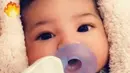 "Tyga sangat patah hati usai melihat foto menggemaskan Stormi," ujar seorang sumber seperti yang dilansir dari HollywoodLife. (instagram/travisscott)
