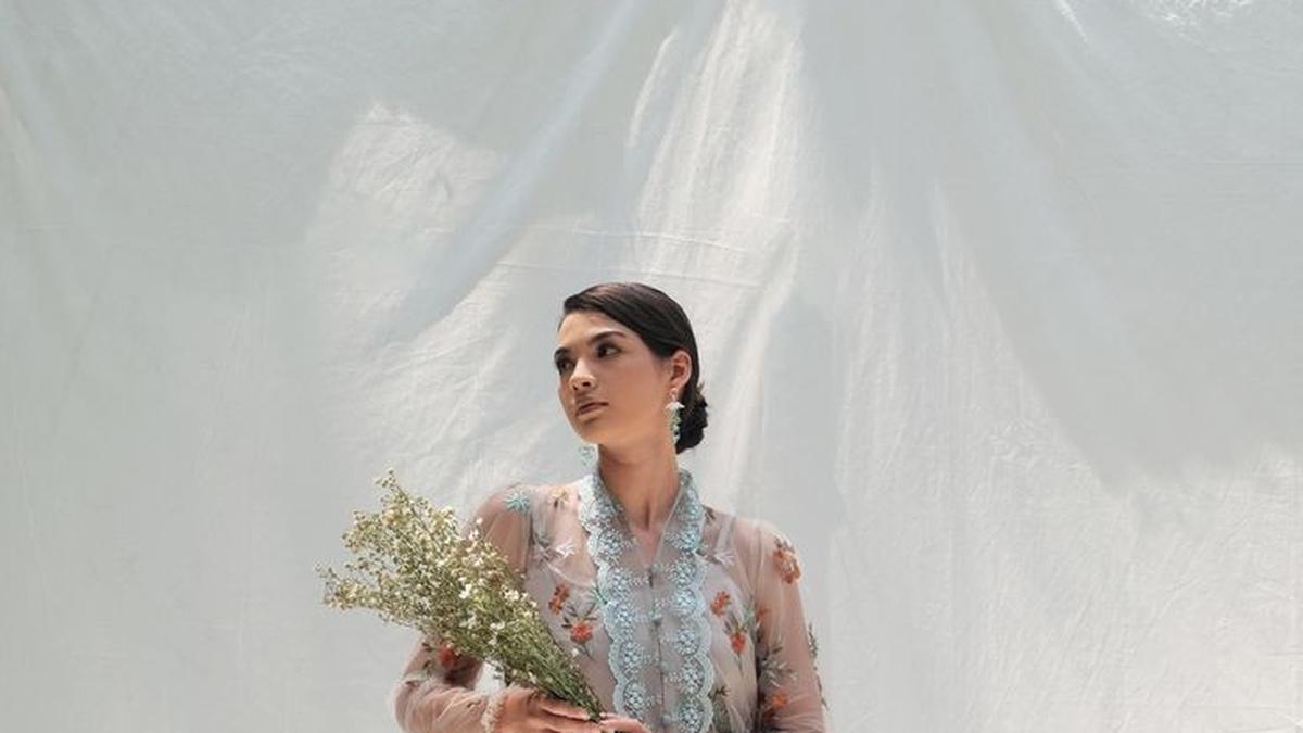 10 Inspirasi Kebaya Brokat 2025, Elegan dan Anggun untuk Setiap Momen