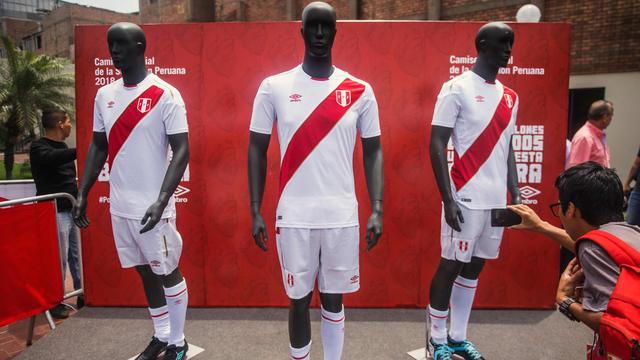 Jersey Timnas Peru
