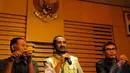 KPK menggelar konferensi pers terkait Rachmat Yasin di Gedung KPK, Jakarta, Kamis (8/5/2014) (Liputan6.com/Faisal R Syam).