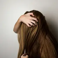 Rambut bisa menua, simak ciri-ciri dan cara merawatnya berikut ini. [pexels/bennie lukas bester]