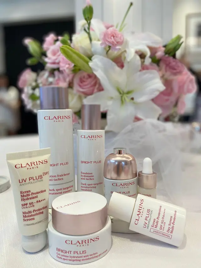 Tips Ampuh Mencerahkan Kulit Wajah dalam 7 Hari dengan Formula Jitu dari Clarins