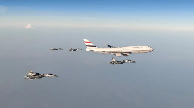 Momen Presiden Mesir El-Sisi Tiba di Jakarta Dikawal Sukhoi dan F-16