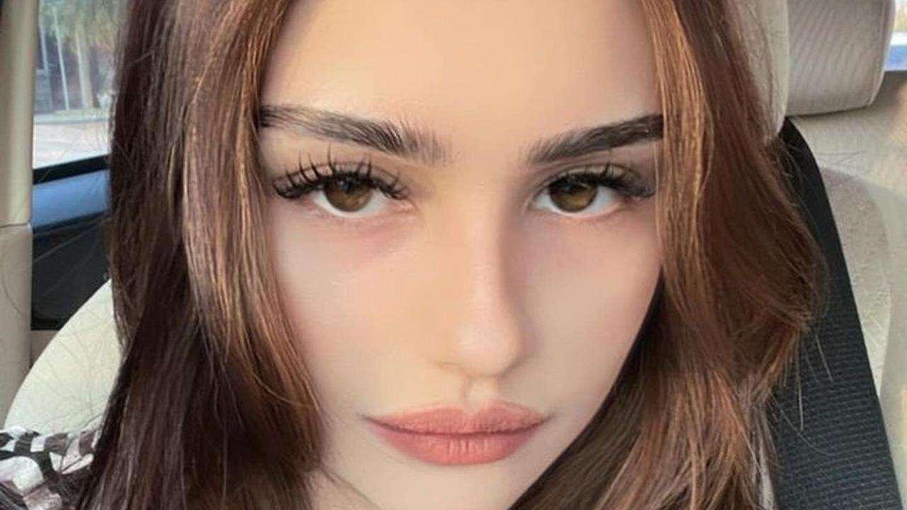 Ada juga yang menyebut jika penampilan Nurah Syahfirah bak boneka barbie.<br>