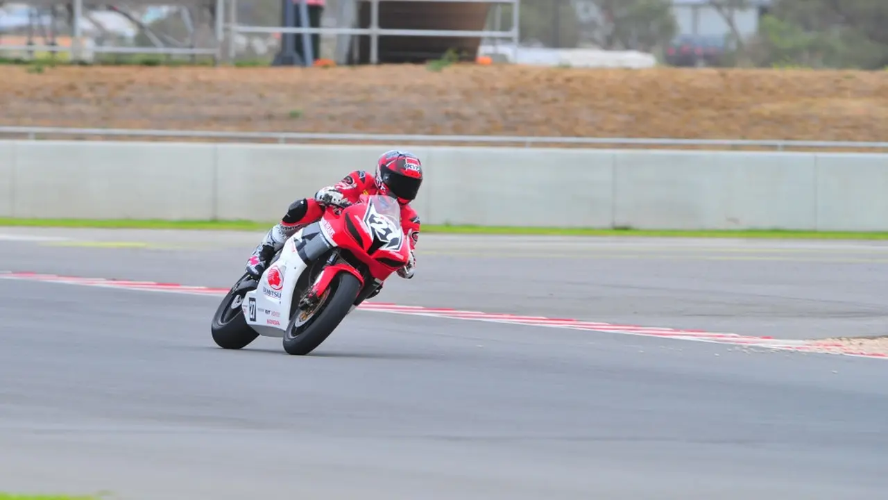 Pembalap Asia Honda Racing Team, Andi Gilang.