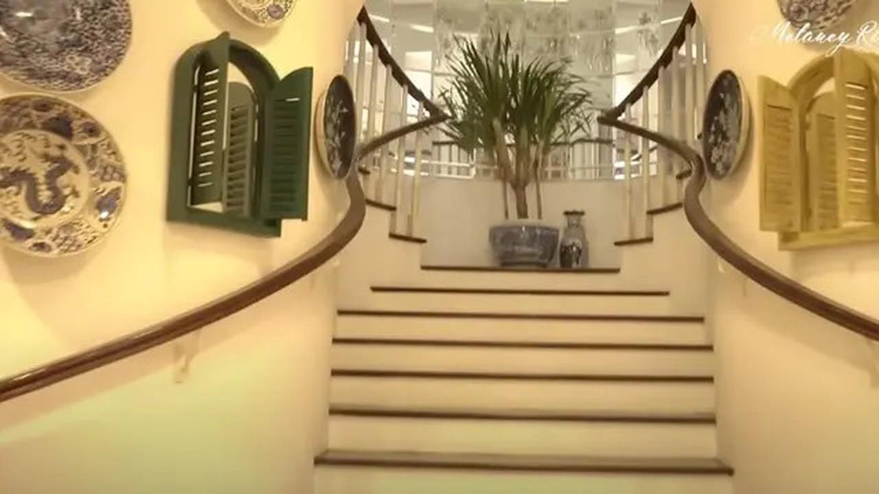 Detail Desain Rumah Yuni Shara yang Menakjubkan, Tangga Unik Jadi Sorotan