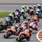 Para pebalap memacu motornya pada MotoGP Jerman di Sirkuit Sachsenring, Saxony, Minggu (2/7/2017). Pebalap Repsol Honda, Marc Marquez, keluar sebagai juara dengan catatan waktu 40 menit 59,525 detik. (AFP/Robert Michael)