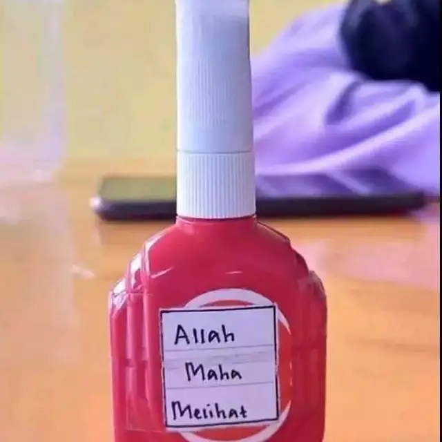 6 Potret Kocak Siswa Agar Alat Tulisnya Tidak Hilang Ini Bikin Senyum Tipis