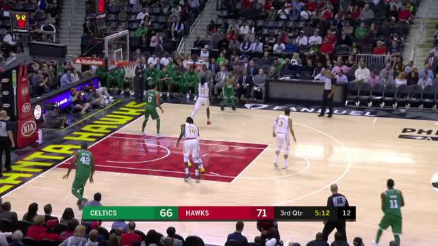 Boston Celtics mengalahkan Atlanta Hawks dengan skor 110-107 dalam lanjutan pertandingan NBA 2017-2018.