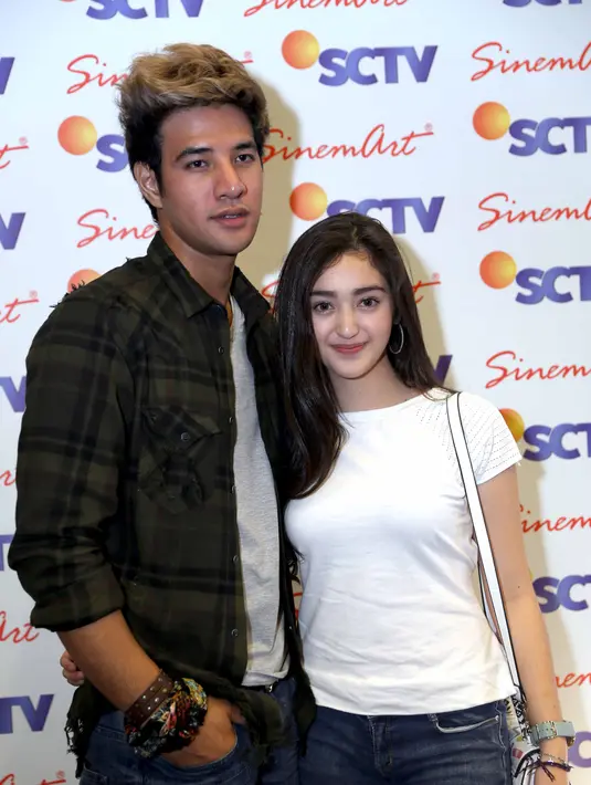 "Kasih cokelat setiap hari. Valentine itu kan orang luar negeri yang buat," ungkap Ammar Zoni, di SCTV Tower, Jakarta Pusat, Senin (13/2/2017). 