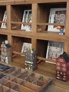 Viral, Gen Z mulai menggemari berburu stempel di berbagai Museum di Indonesia, Rabu (15/7). (Liputan6.com/Nurri Indah)