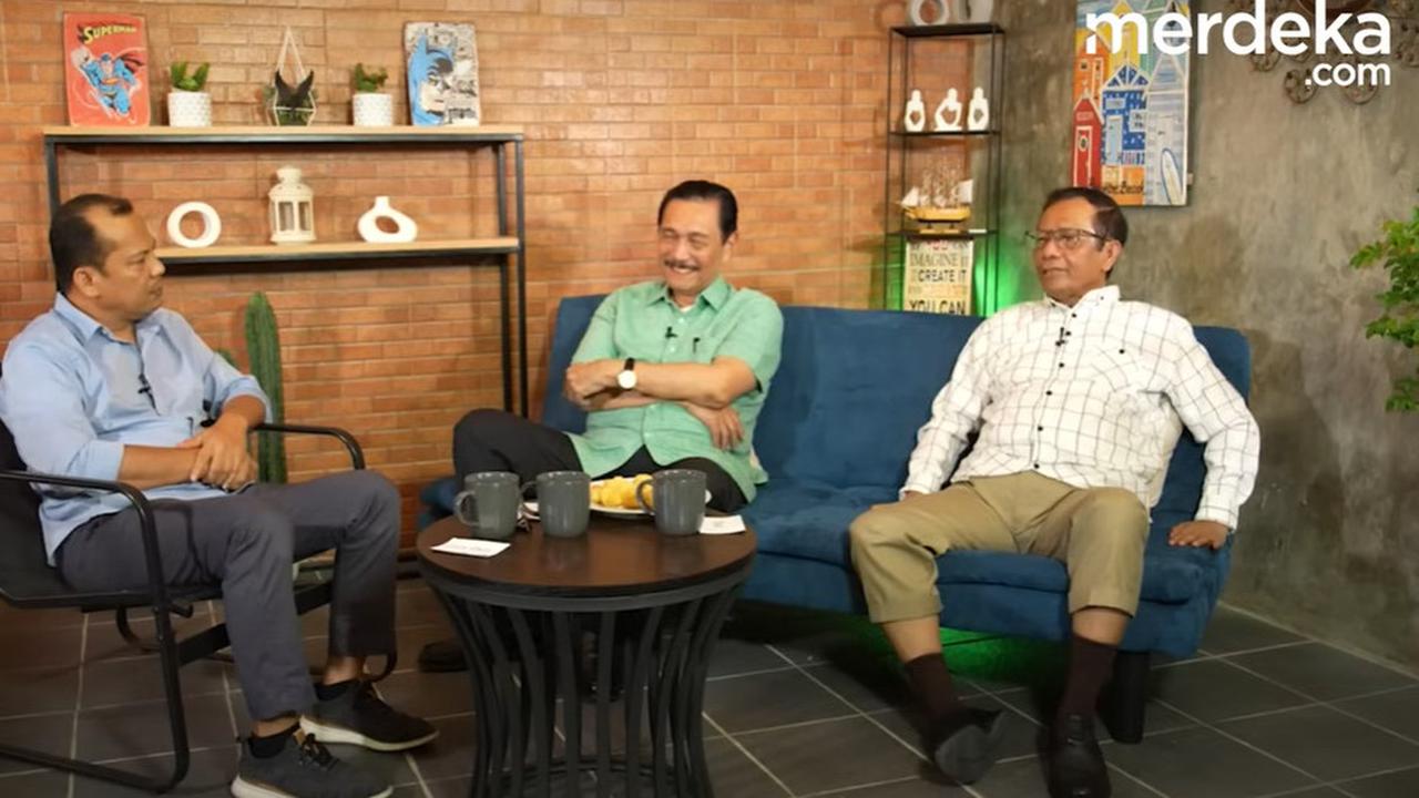 VIDEO: Mahfud Masih Ketua MK Ditinggal 12 Polisi, Luhut Galak Telepon Kapolda "Enggak Benar Kalian!"