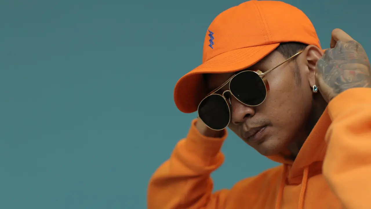 [Bintang] Young Lex Pertahankan Karakter dalam Menulis Lagu