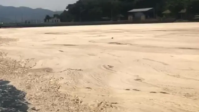 Pantai Lawata di Teluk Bima