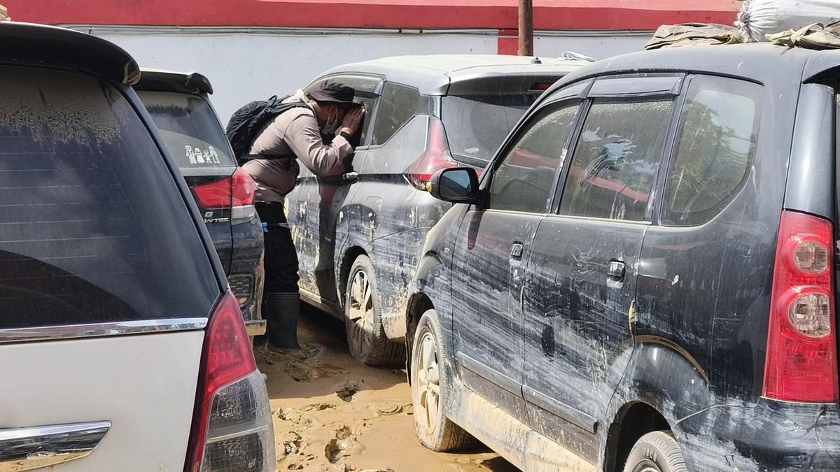 Terungkap Fakta di Balik Isu Bau Busuk Mayat dalam Mobil Korban Banjir Aceh Tamiang