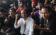 Jelang sidang tuntutan, Mandra pamer batu akik