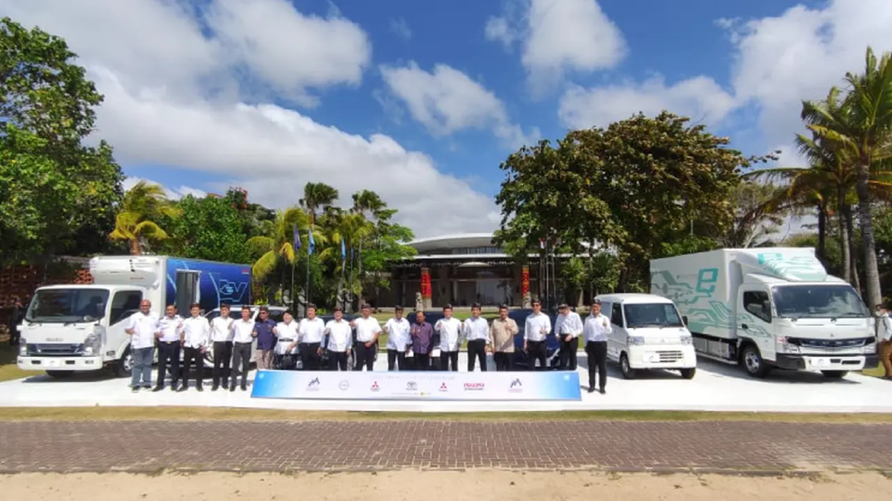 5 Brand Otomotif di Indonesia mulai jalankan ekosistem elektrifikasi di Bali