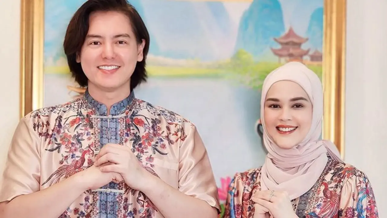 7 Potret Cut Meyriska dan Roger Danuarta Rayakan Imlek, Saling Toleransi