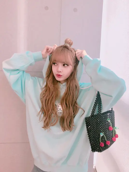 (Instagram/lalalalisa_m)