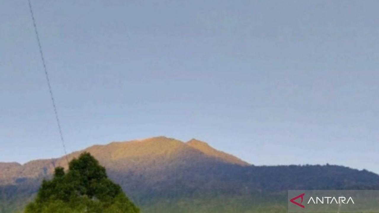 Waspada Aktivitas Kegempaan Sorikmarapi, Masyarakat Dilarang Masuk Radius 1,5 Km