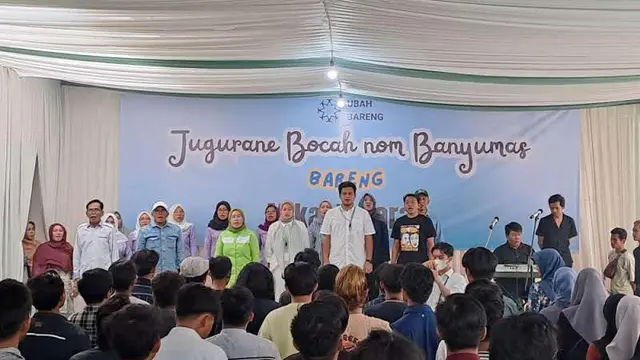 Putra Putri dari pasangan Calon Presiden (Capres) dan Calon Wakil Presiden (Cawapres) Anies Baswedan dan Muhaimin Iskandar, Mikail Azizi Baswedan dan Rahma Arifa berkunjung ke Kabupaten Banyumas dan Cilacap (Istimewa)