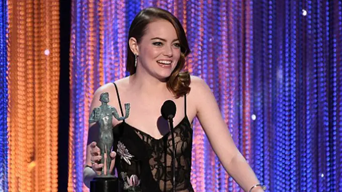 [Bintang] Emma Stone 