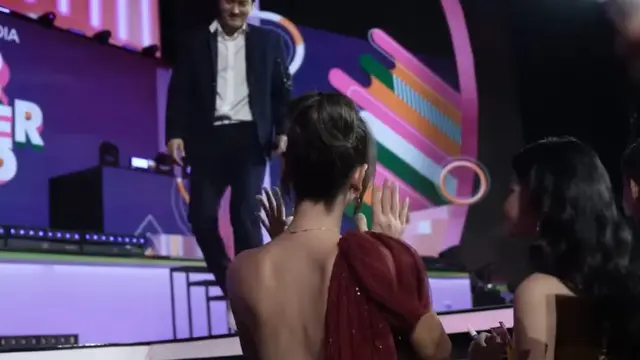 Luna Maya disalami Siwon Choi (YouTube/Luna Maya)