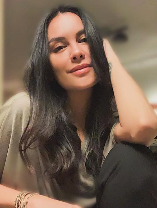 Pola Hidup Sehat yang Dilakukan Sophia Latjuba - News & Entertainment Fimela.com