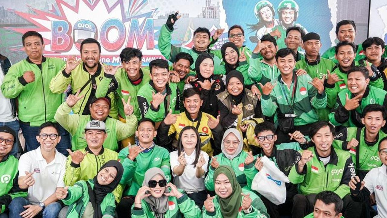 Pertamina Patra Niaga Berikan 25 Sepeda Motor Baru untuk Mitra Ojek Online Lewat Program BOOM MyPertamina