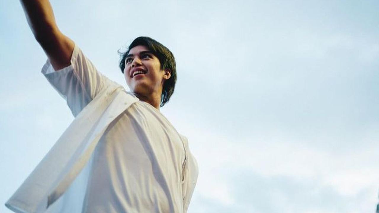 Banyak netizen yang turut menyampaikan selamat buat El Rumi.