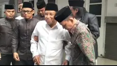 Kiai Said Aqil Salat Hajat Bareng Gus Kikin Jelang Pemilihan Ketum PBNU, Sebuah Kode?