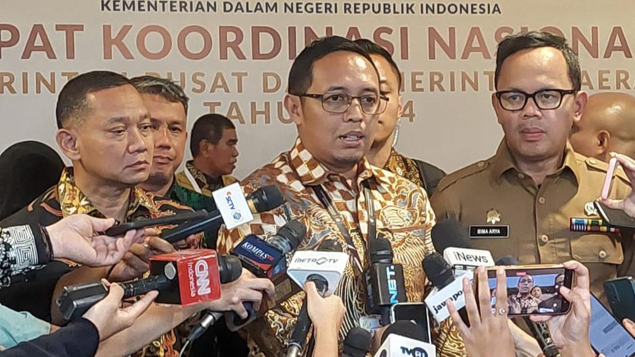 Klarifikasi Hasan Nasbi Soal Kepala Babi Dimasak