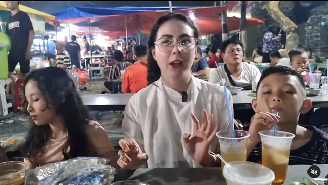 Potret Kesederhanaan 6 Artis yang Jadi Istri Pejabat, Banjir Pujian
