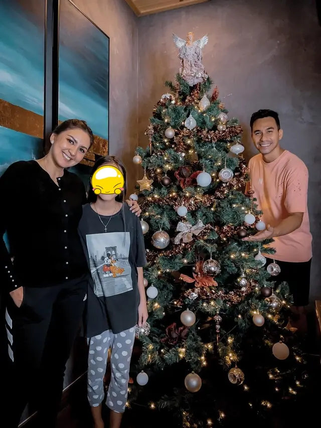 Persiapan Natal Artis