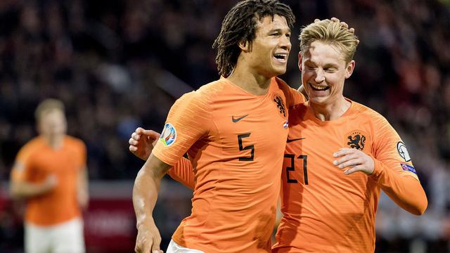 Nathan Ake dan Frenkie de Jong