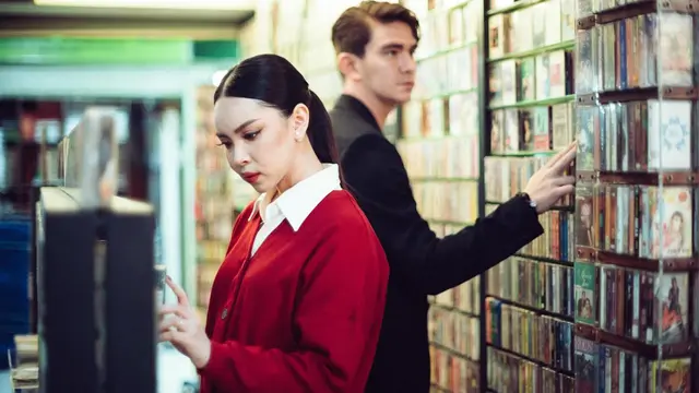 7 Potret Prewedding Chris Laurent dan Marcella Michelle yang Tampil Menawan